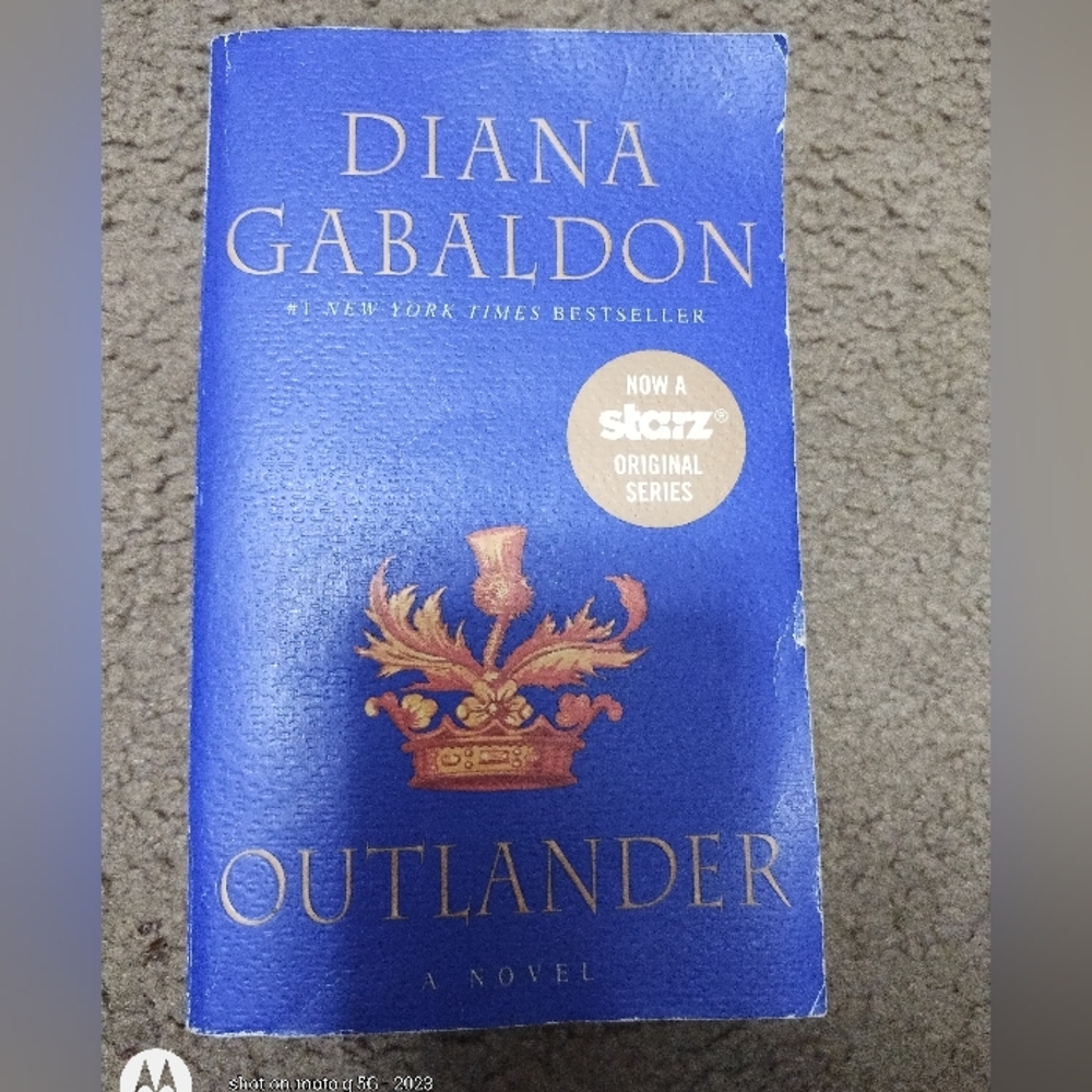Outlander by - Blue Coffee Table Book
